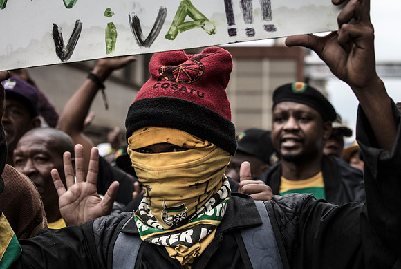 South Africans protest for the removal of president Jacob Zuma. 27.10.17.