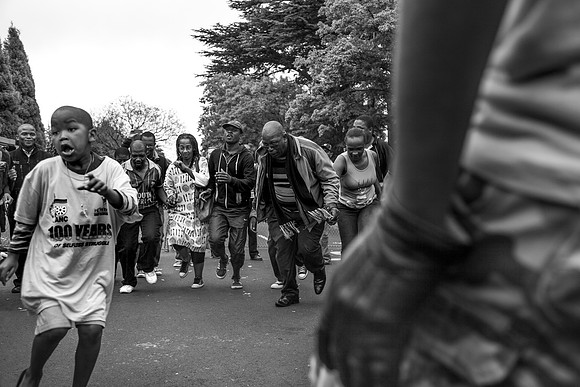 Outside Mandela's house on the morning of his death, Houghton, Johannesburg, 05.12.13