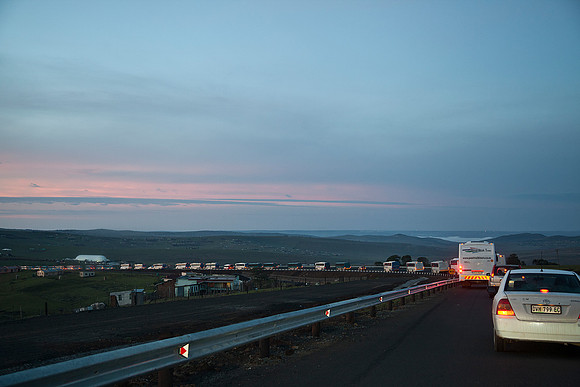 Funeral traffic for Mandela's funeral, Qunu, Eastern Cape, 15.12.13.